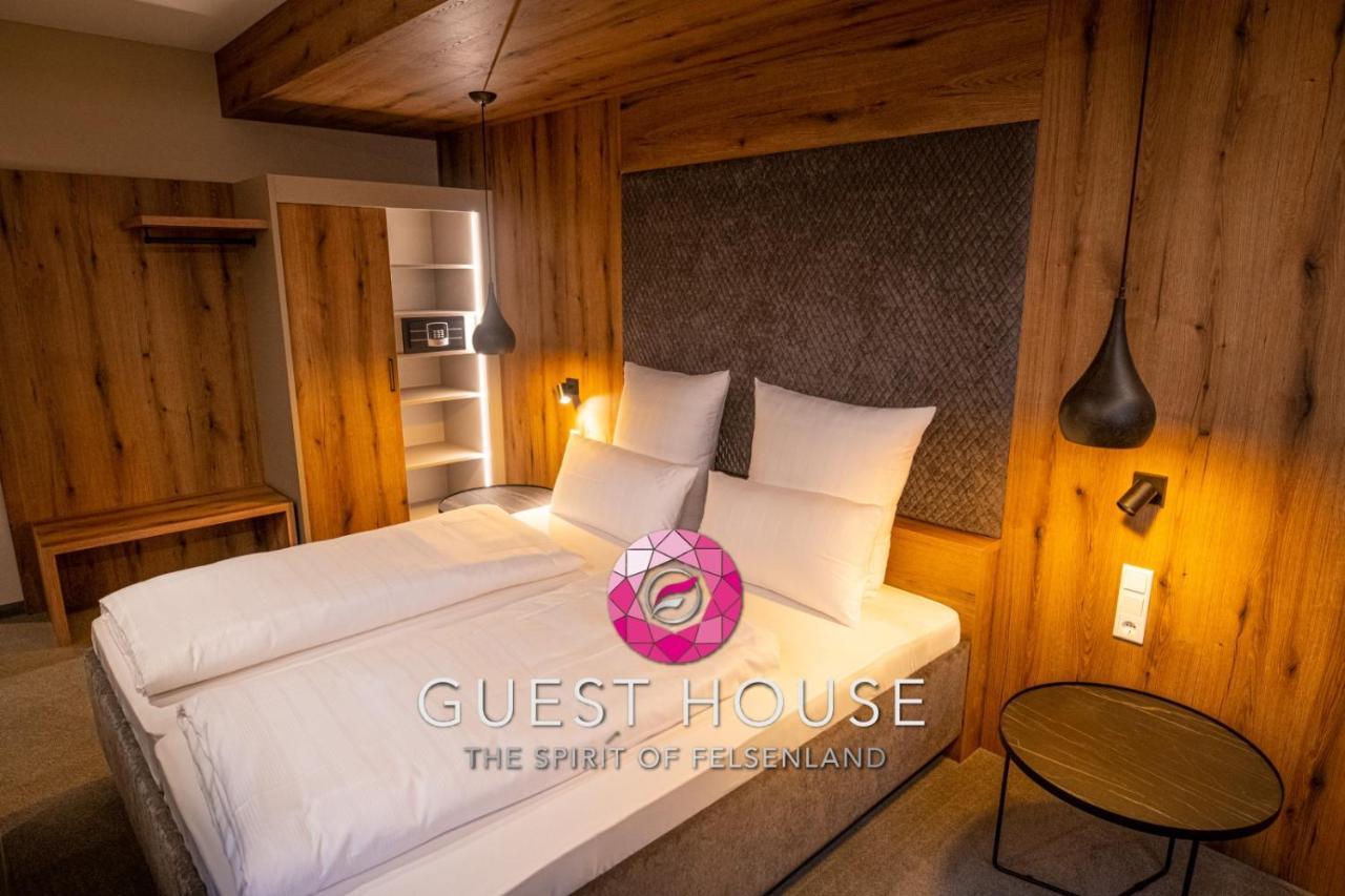 Guesthouse Felsenland Dahn Eksteriør bilde