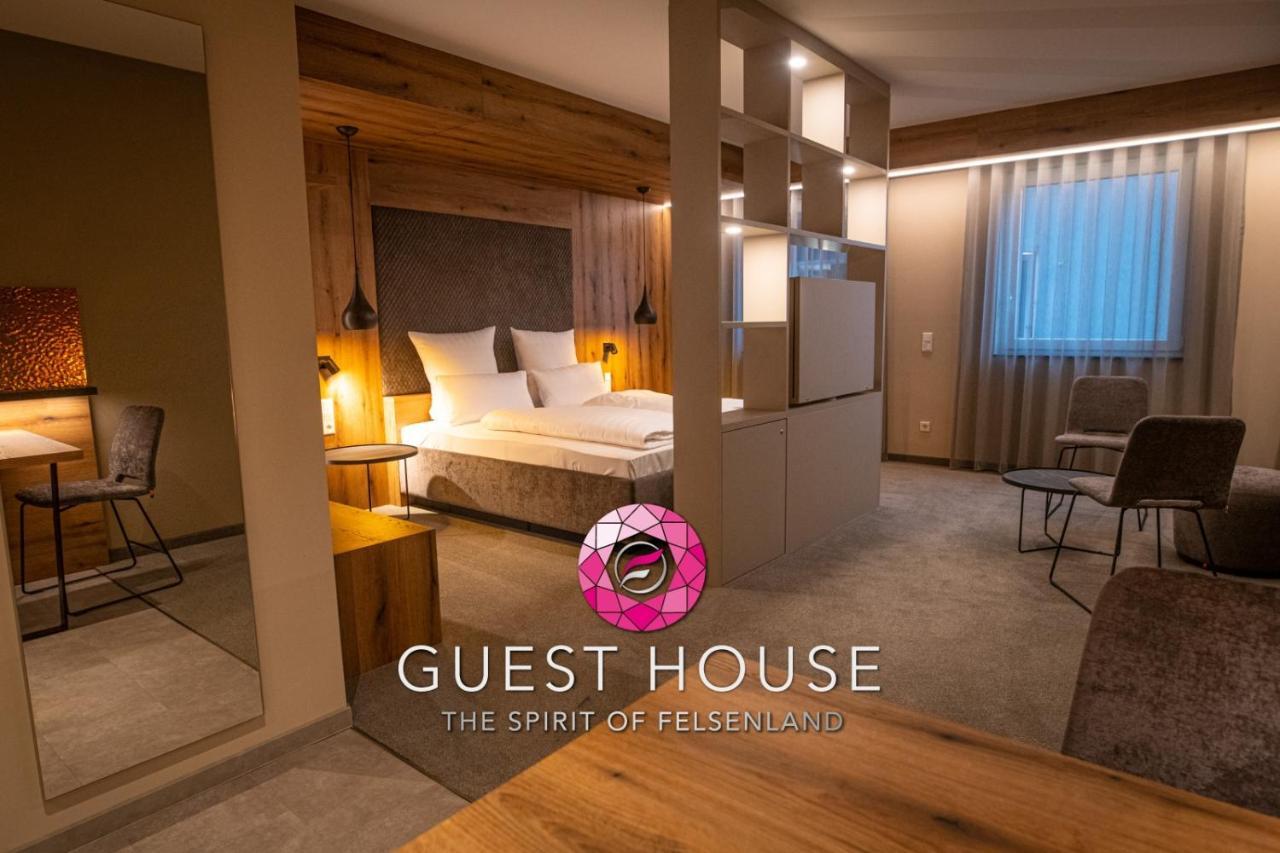 Guesthouse Felsenland Dahn Eksteriør bilde
