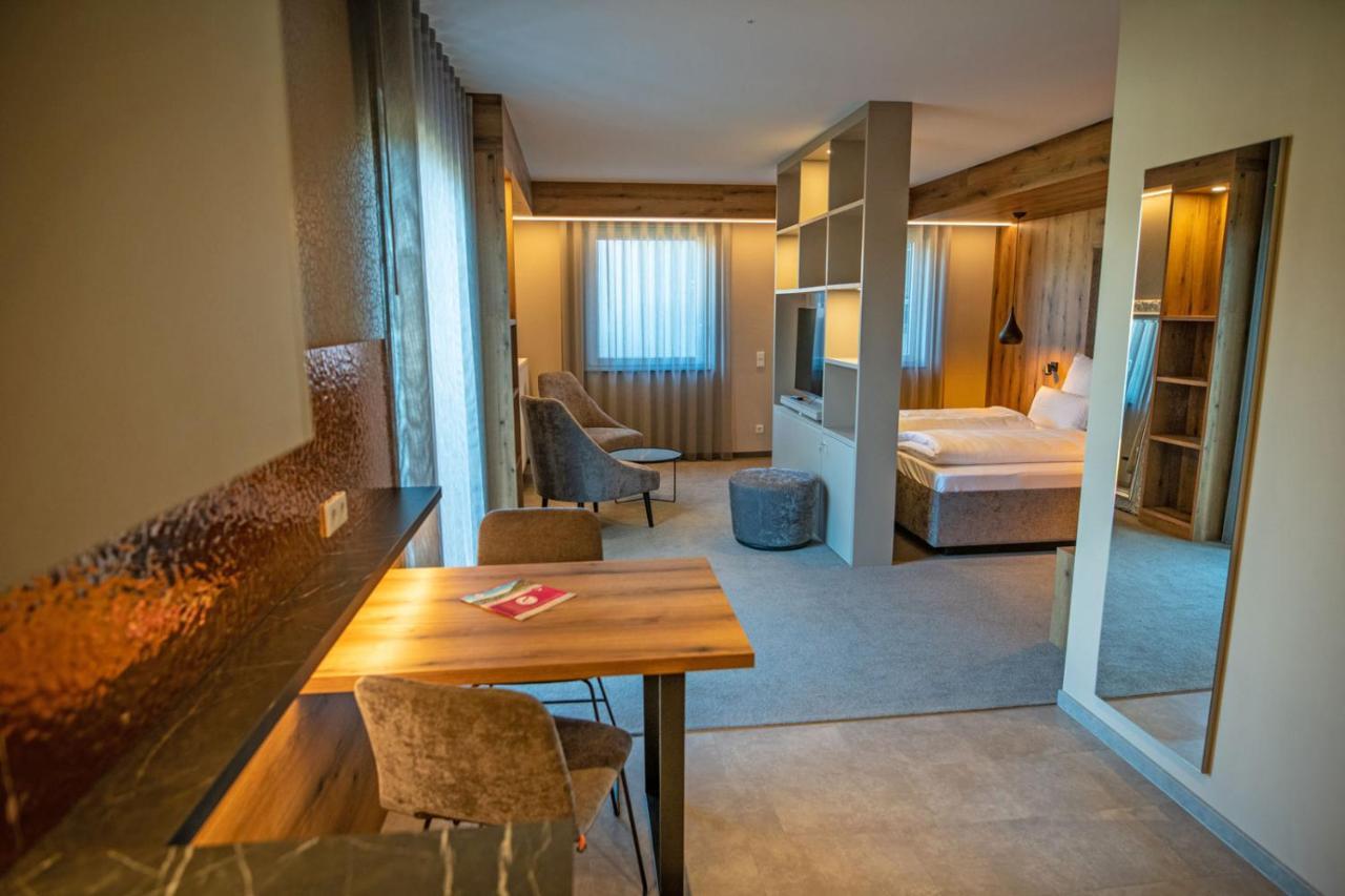 Guesthouse Felsenland Dahn Eksteriør bilde