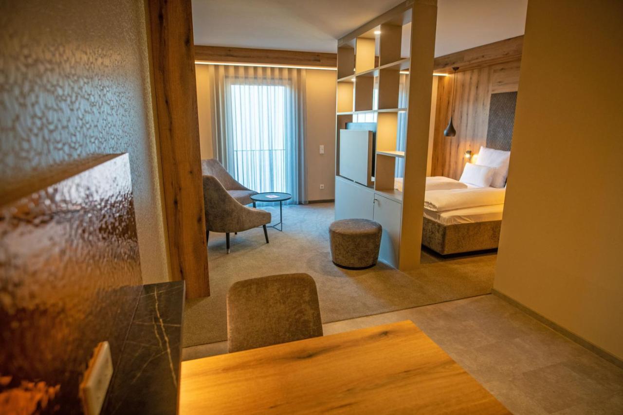 Guesthouse Felsenland Dahn Eksteriør bilde